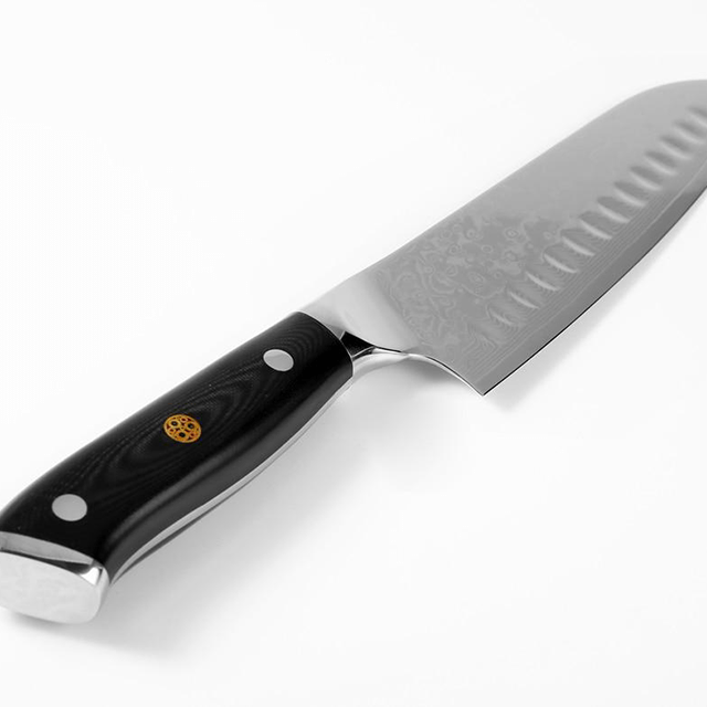 https://www.sakutoknives.co.uk/cdn/shop/products/kutara-knives-7-santoku-knife-black-handle-17732028858525_640x640_009ab3c1-bbe4-411c-8868-37e8f364f0ff_1400x.png?v=1644755802